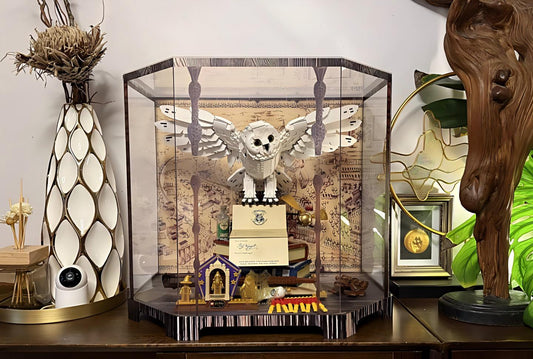 LEGO® Harry Potter Hogwarts™ Icons 76391 Display Case: A Better Way to Show Off One of the Most Striking Harry Potter Display Sets