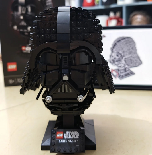 How to Display LEGO® Star Wars™ Darth Vader™ 75439 Like a Collector