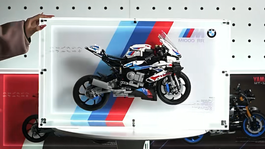 Best Wall Display Case for LEGO® Technic™ BMW M 1000 RR 42130