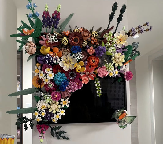 Celebrate Valentine’s Day with LEGO: Romantic Sets & Display Ideas