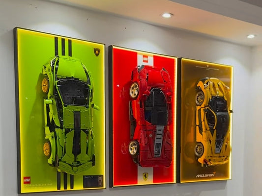 Display Frame vs Display Case for LEGO® Technic™ Ferrari Daytona SP3 42143
