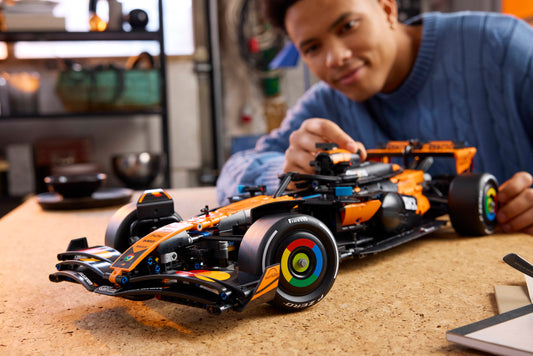 Best Display for LEGO® McLaren MCL39 F1® Car 42228
